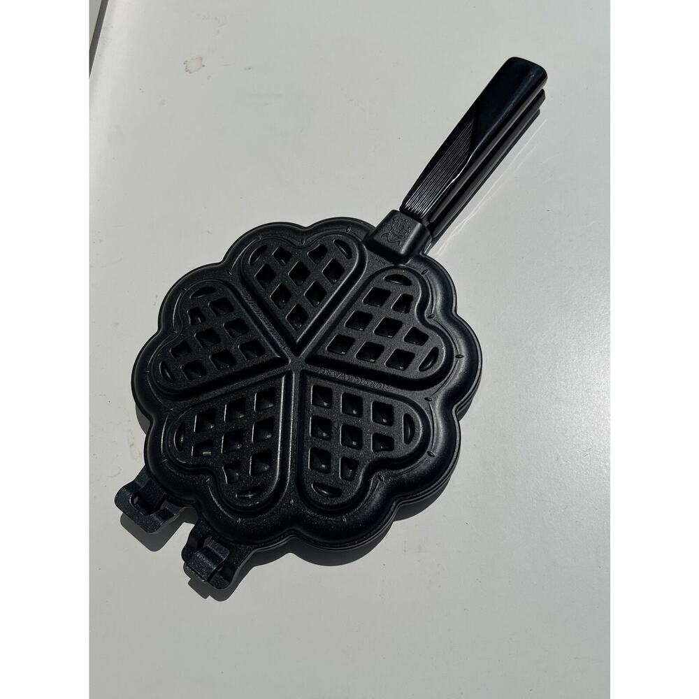 Nordic Ware Sweetheart Heart Shaped Waffle Iron Waffler Cast Aluminum Mini
